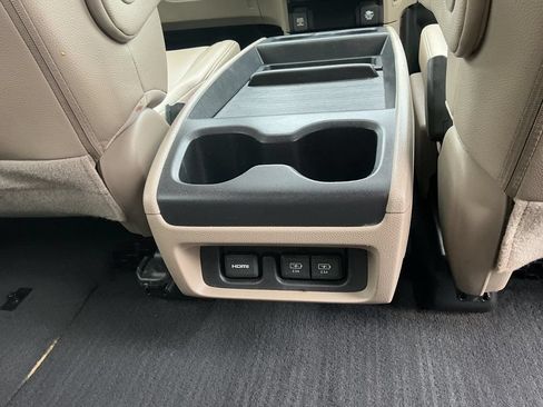 Used 2019 Honda Odyssey EX-L image 20