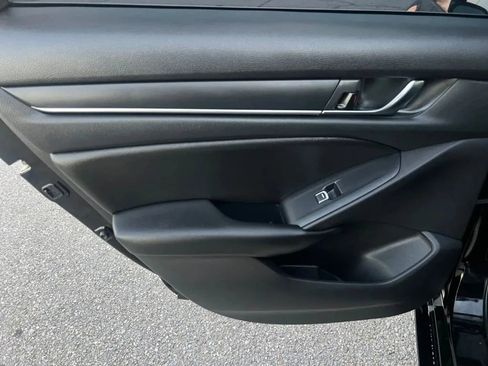 Used 2020 Honda Accord Sport image 22