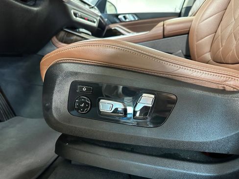Used 2023 BMW X7 xDrive40i AWD/4WD image 15