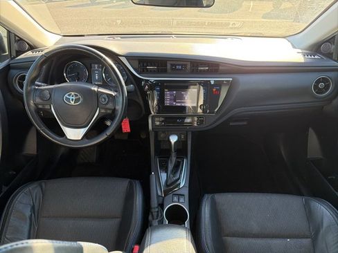 Used 2019 Toyota Corolla SE w/ Carpet Mat Package (TMS) image 11