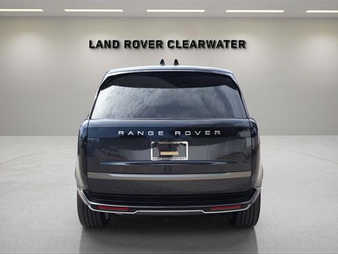 New 2025 Land Rover Range Rover SE image 4