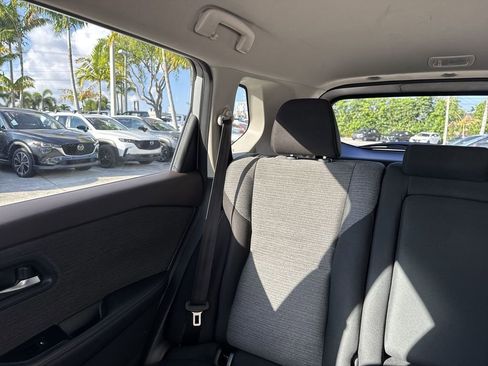 Used 2023 Nissan Rogue SV image 18