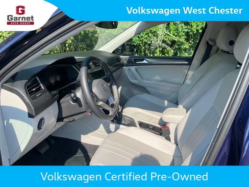 Certified 2023 Volkswagen Tiguan SE FWD image 31