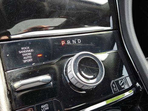 Used 2023 Jeep Grand Cherokee image 14