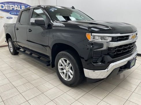Used 2023 Chevrolet Silverado 1500 LT image 1