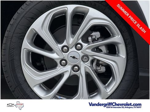 New 2027 Chevrolet Bolt LT w/ Comfort Package FWD image 9