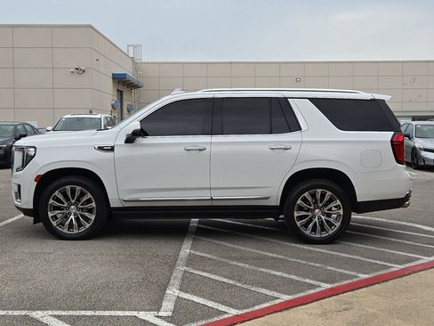 Used 2021 GMC Yukon Denali w/ Denali Premium Package AWD/4WD image 6