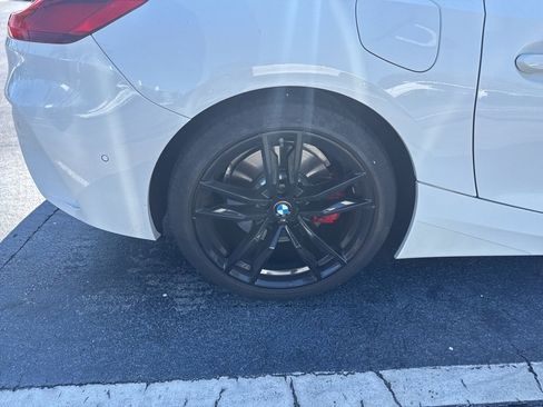 Used 2023 BMW Z4 M40i w/ Premium Package image 10