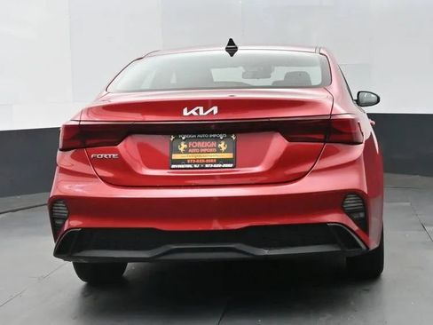 Used 2023 Kia Forte LXS FWD image 8