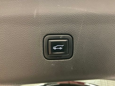 Used 2023 Buick Enclave Essence w/ Experience Buick Package AWD/4WD image 32