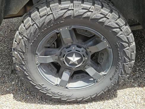 Used 2014 RAM 1500 Laramie Longhorn RWD image 7