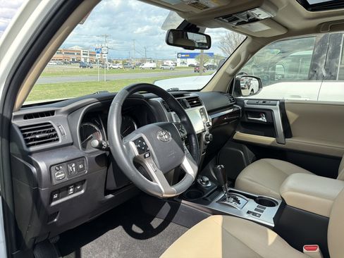 Used 2023 Toyota 4Runner Limited AWD/4WD image 9