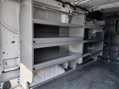 Used 2018 Ford Transit 250 130 Low Roof RWD image 17