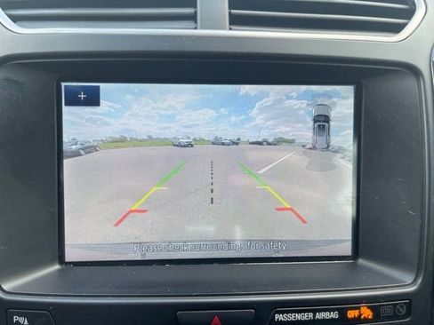 Used 2019 Ford Explorer XLT w/ Equipment Group 202A FWD image 25