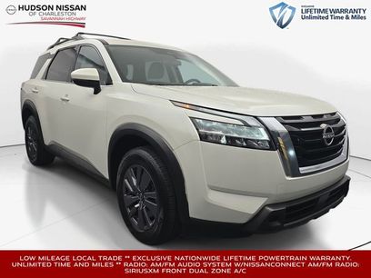 Used 2022 Nissan Pathfinder SV