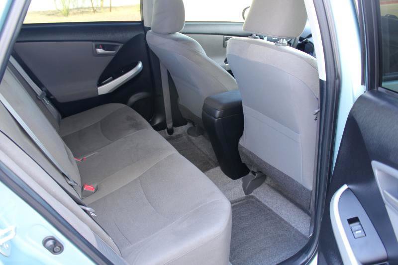 Used 2015 Toyota Prius Two FWD image 16