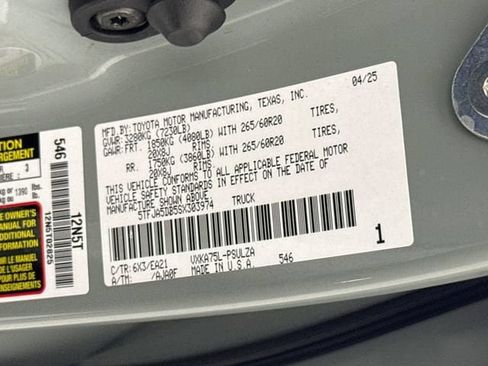 Certified 2025 Toyota Tundra Limited AWD/4WD image 33