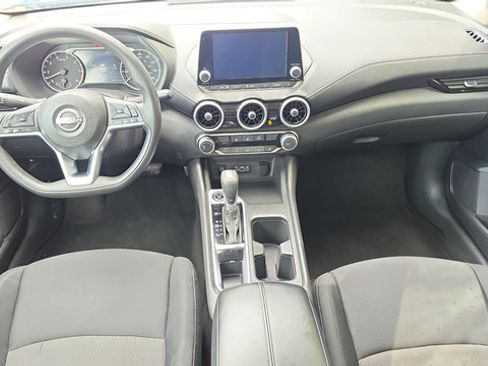 Used 2025 Nissan Sentra SV FWD image 7