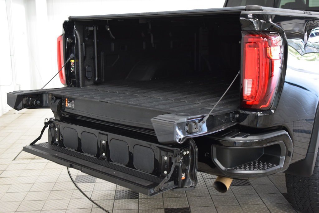 Used 2022 GMC Sierra 2500 AT4 w/ AT4 Premium Plus Package AWD/4WD image 29