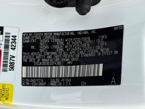 Used 2014 Toyota Sienna LE image 26