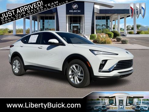 Used 2024 Buick Envista Preferred w/ Convenience II Package image 1