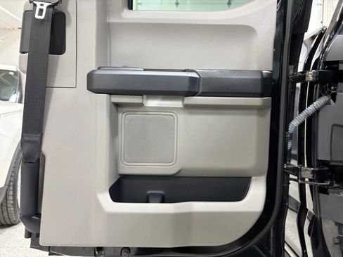 Used 2017 Ford F150 XL w/ Equipment Group 101A Mid image 29