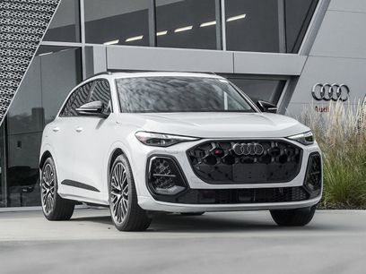 New 2025 Audi SQ5 Premium Plus