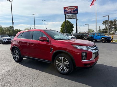 Used 2024 Mitsubishi Outlander Sport SE image 12