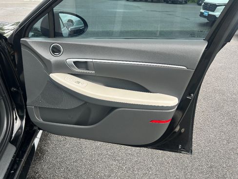 Used 2023 Hyundai Sonata SEL FWD image 13