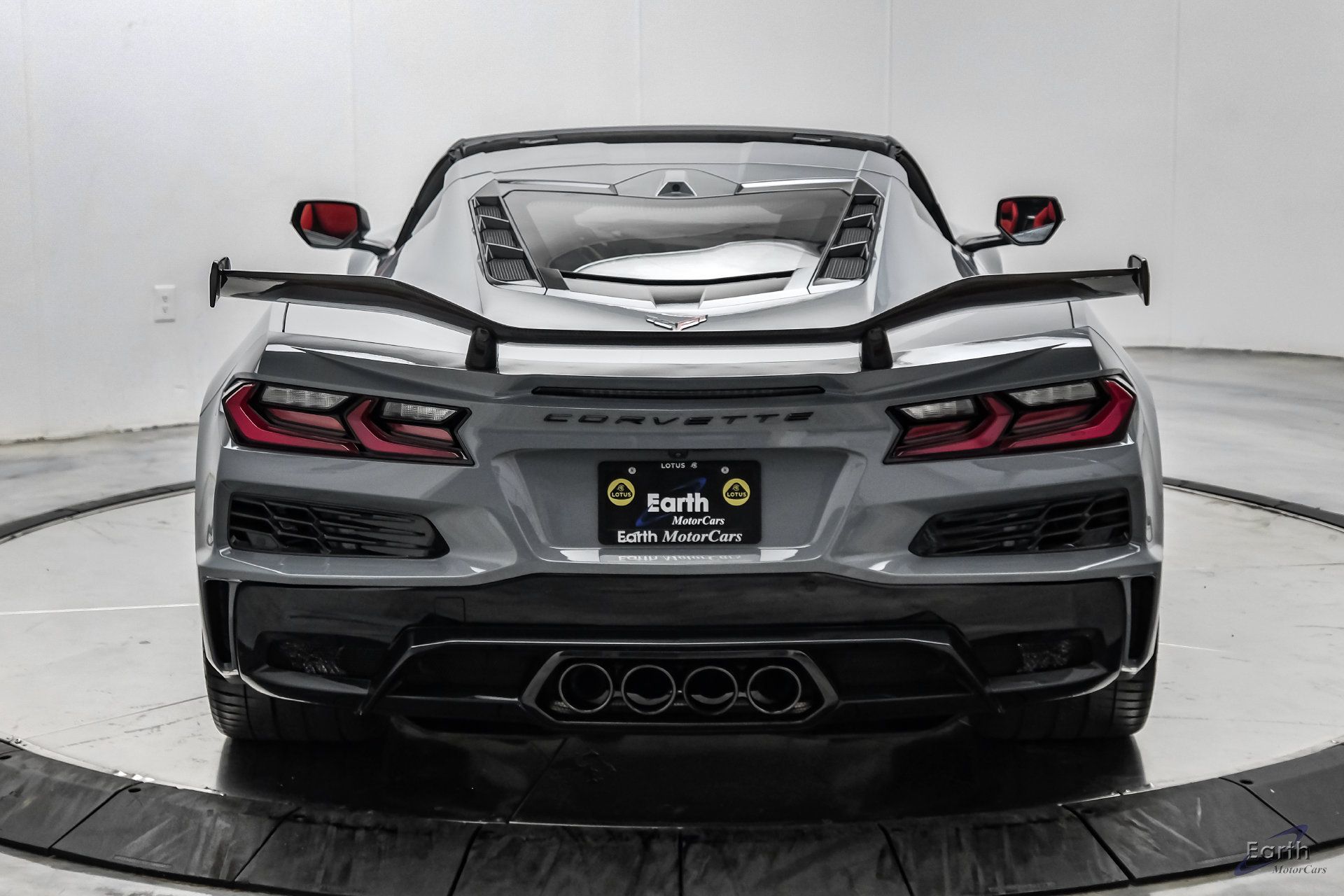 Used 2025 Chevrolet Corvette Z06 w/ Z07 Performance Package RWD image 17