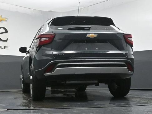 New 2026 Chevrolet Trax LT FWD image 32