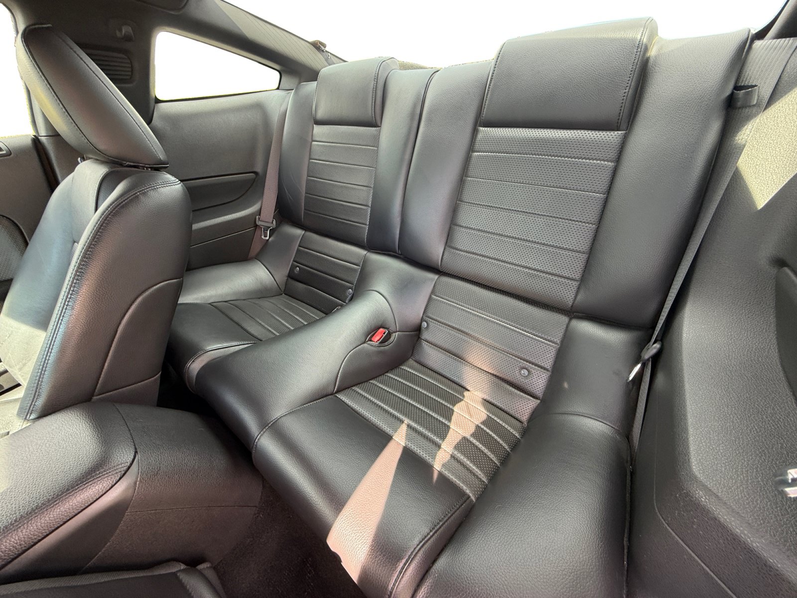 Used 2007 Ford Mustang GT RWD image 16