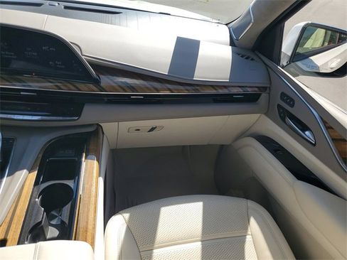 Used 2023 Cadillac Escalade Sport Platinum image 30