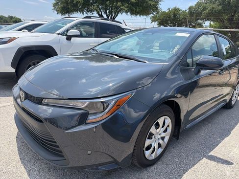 Used 2026 Toyota Corolla LE FWD image 1