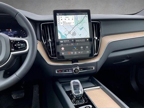 New 2026 Volvo XC60 B5 Plus w/ Protection Package Premier image 6