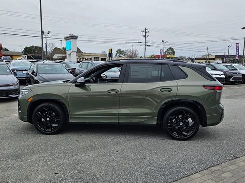 New 2026 Volkswagen Tiguan SE R-Line image 4