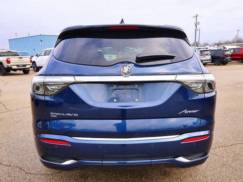 Certified 2023 Buick Enclave Avenir image 4