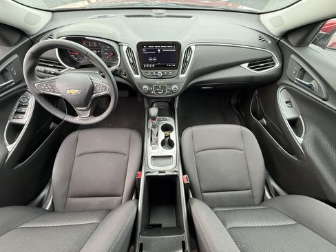 Used 2023 Chevrolet Malibu RS FWD image 17