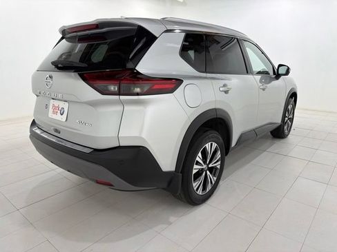 Used 2021 Nissan Rogue SV w/ Premium Package AWD/4WD image 5