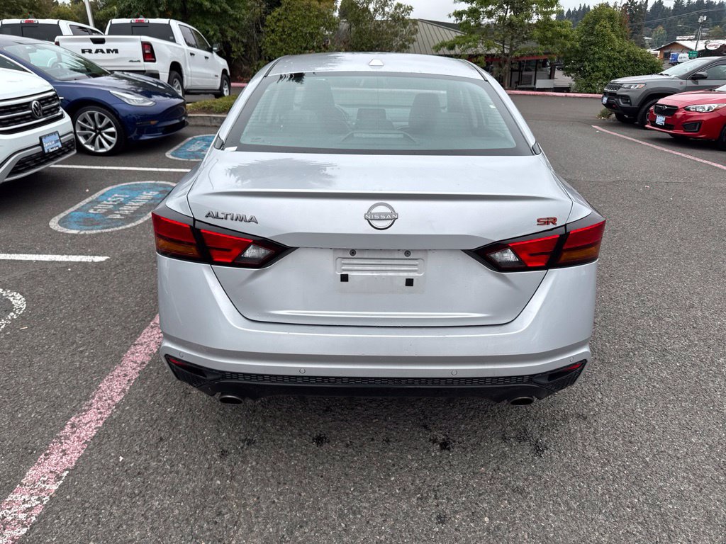 Used 2023 Nissan Altima 2.5 SR FWD image 7