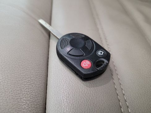 Used 2018 Ford Escape SEL image 32