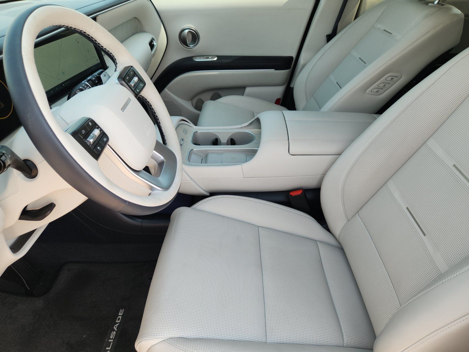 Used 2026 Hyundai Palisade Calligraphy FWD image 13