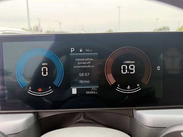Used 2025 Hyundai Sonata SEL FWD image 16