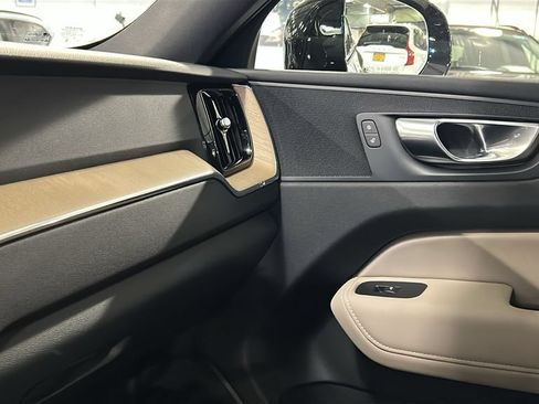 Certified 2026 Volvo XC60 B5 Plus AWD/4WD image 19