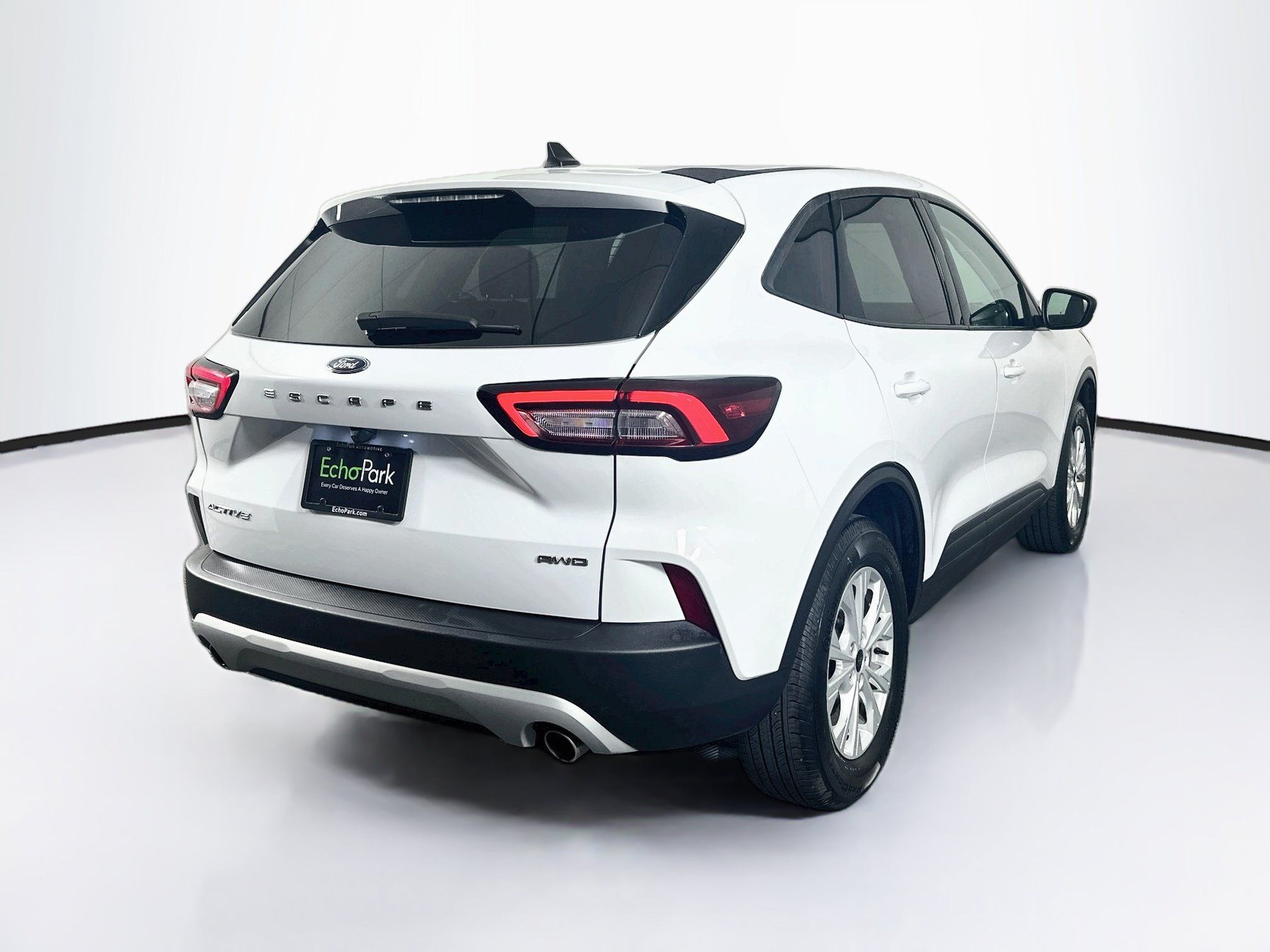 Used 2025 Ford Escape Active AWD/4WD image 9
