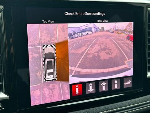 Used 2022 Chrysler Pacifica Touring-L w/ Uconnect Theater Family Group FWD image 25