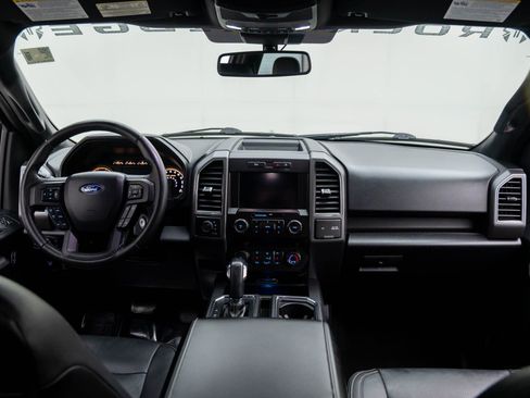 Used 2020 Ford F150 XLT w/ Equipment Group 302A Luxury image 10