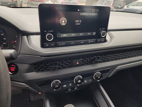 Used 2023 Honda Accord LX image 17