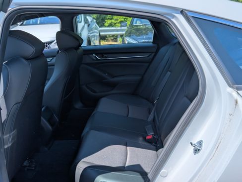 Used 2022 Honda Accord Sport image 14