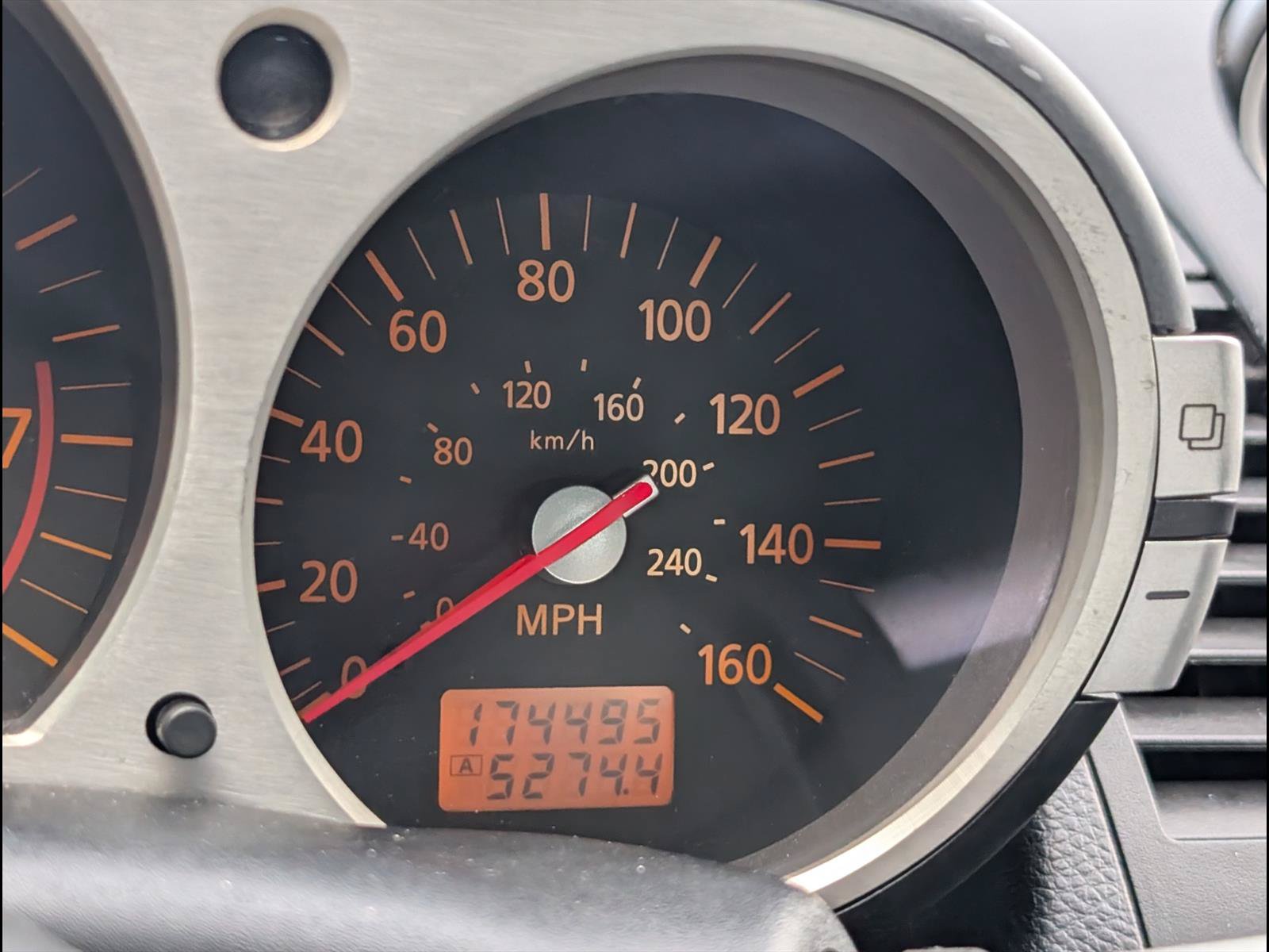 Used 2004 Nissan 350Z Enthusiast RWD image 9